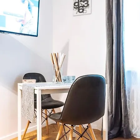 Apartment Chic